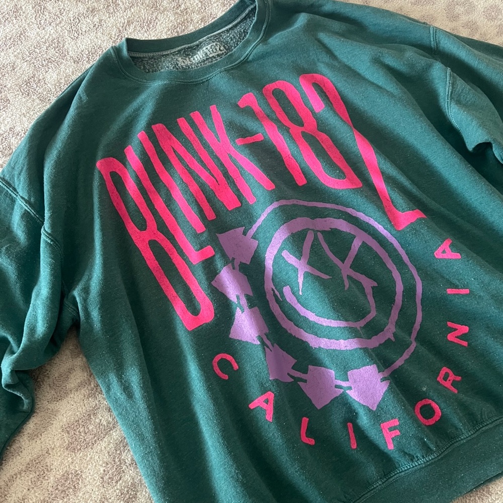 Urban Outfitters Blink 182 Crewneck size S/M
